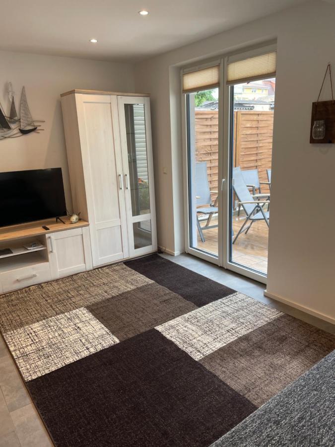 Ferienwohnung Nora Mit Blick Auf Den Ribnitzer See 외부 사진