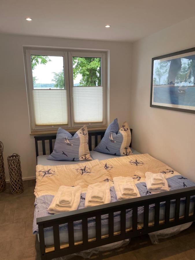 Ferienwohnung Nora Mit Blick Auf Den Ribnitzer See 외부 사진
